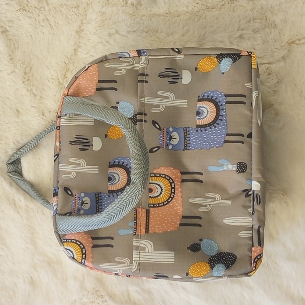 Llama printed insulated lunch box